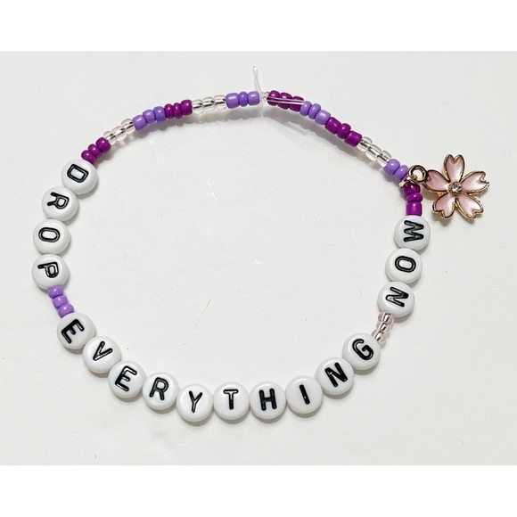 Taylor Swift Eras Tour Friendship Bracelet Drop Everything Now Speak Now - Picture 1 of 1